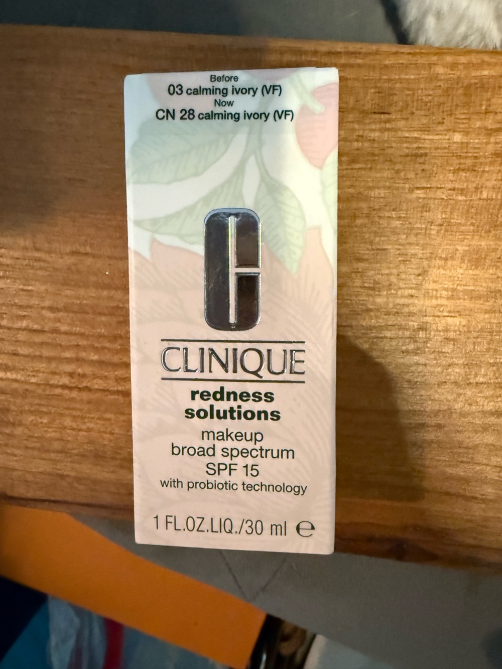 Clinique Redness Solutions Makeup Calming Ivory New - Picture 2 of 3